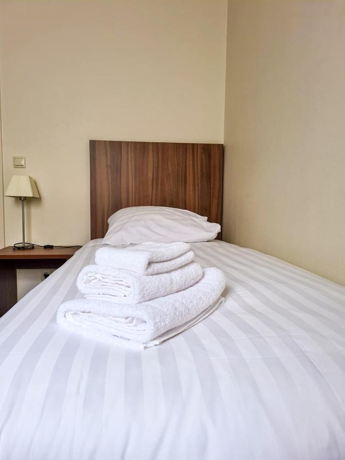 Eckhardt Hotel 2*